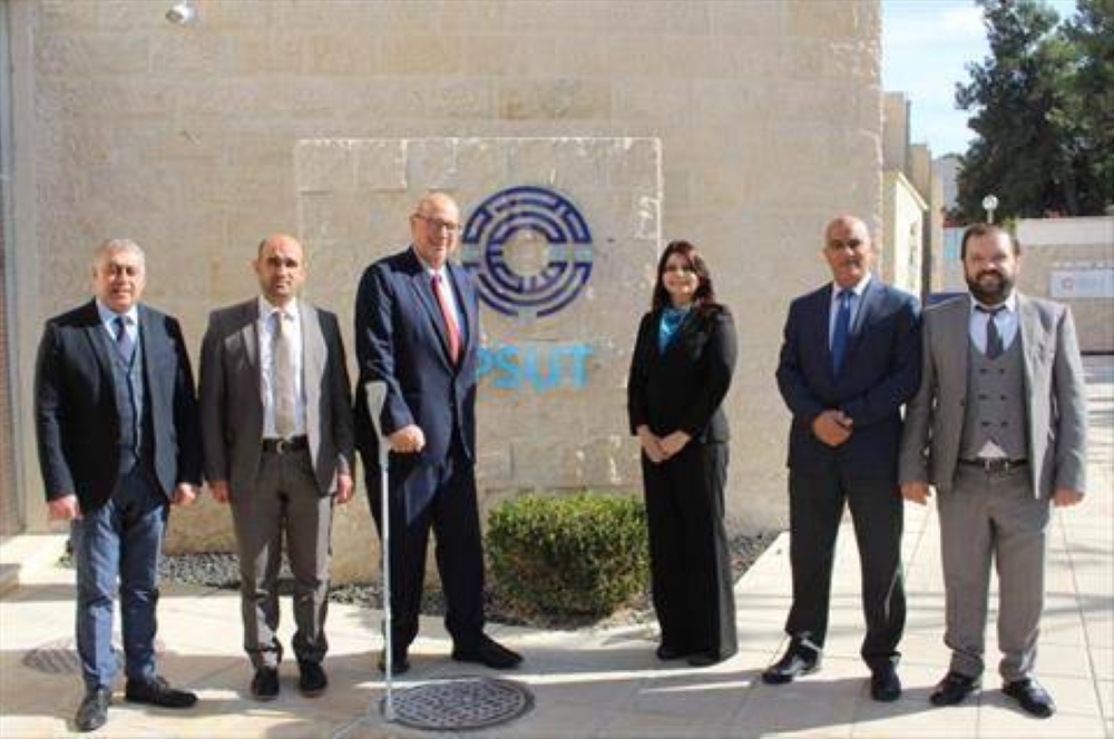 السفير التشيلي يزور جامعة الأميرة سمية للتكنولوجيا