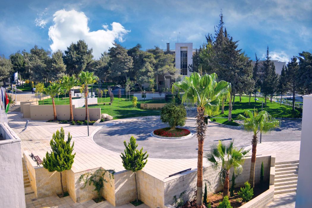جامعة الأميرة سمية للتكنولوجيا خطى واثقة وثابته نحو انجازات محلية ودولية جديدة ... ورؤية ثاقبة وفق استراتيجية بمعايير عالمية مرموقة