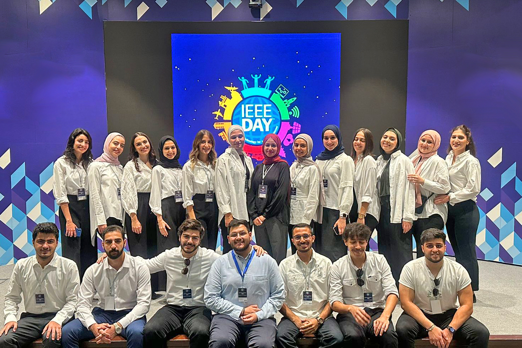 نادي IEEE الطلابي في جامعة الأميرة سمية للتكنولوجيا يحصد جائزة التميز الإقليمي في المنطقة 8
